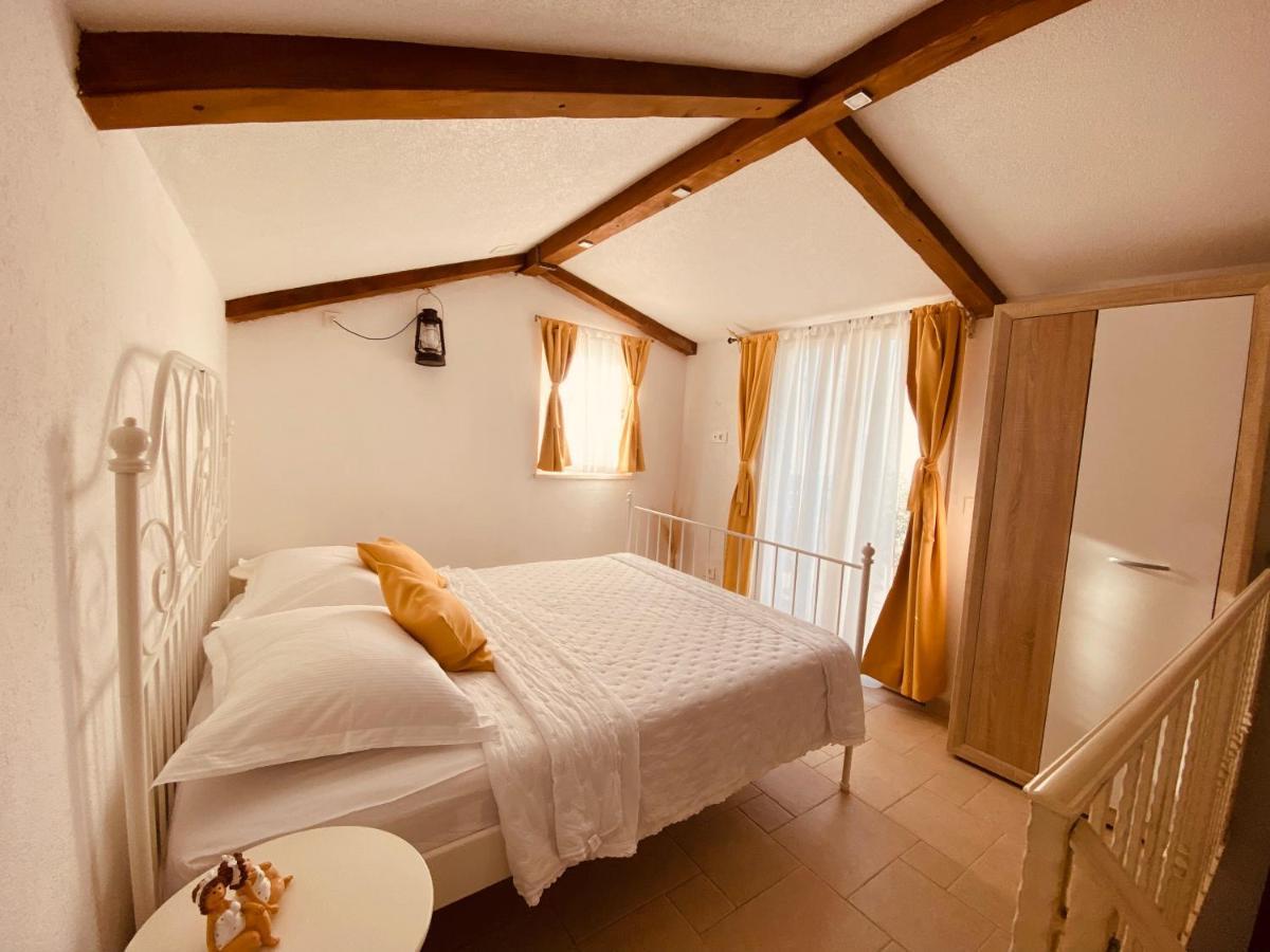 Mediteran Tucepi Ngoại thất bức ảnh